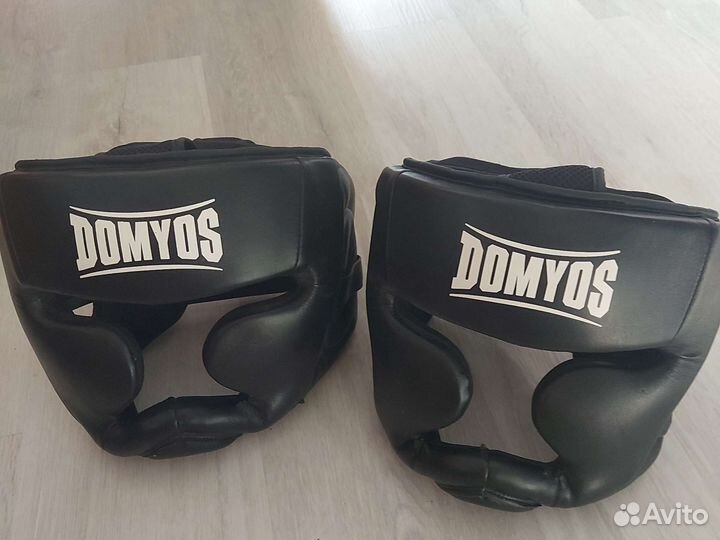 Шлем и перчатки