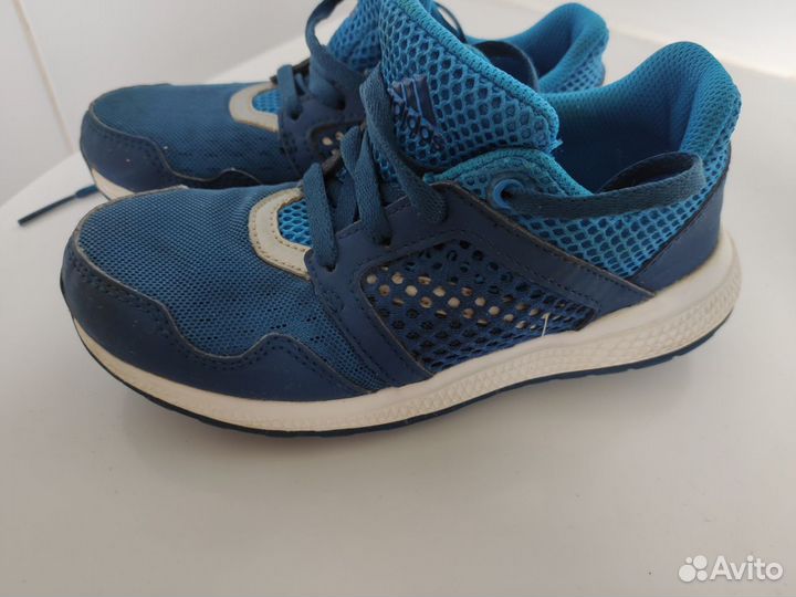 Кроссовки Adidas