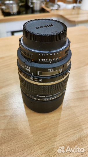 Nikon 105mm f/2D AF DC-Nikkor