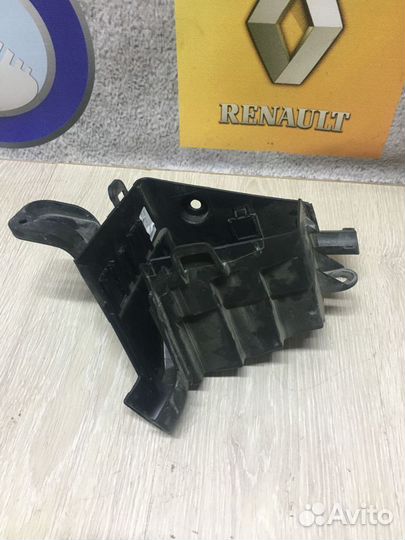 Корпус блока предохранителей реле Nissan almera G1