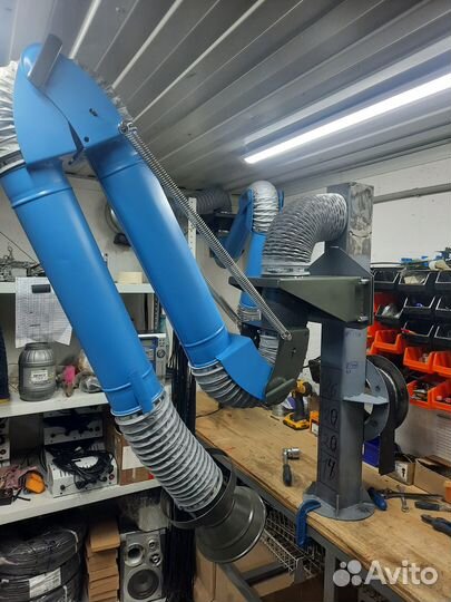 Поворотно-вытяжное устройство