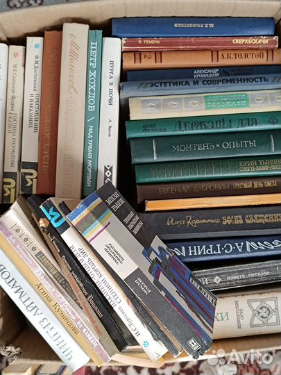 Много книг. 6 Коробок с книгами (более 300 шт)