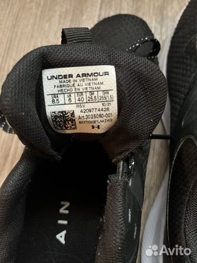 Under armour кроссовки женские