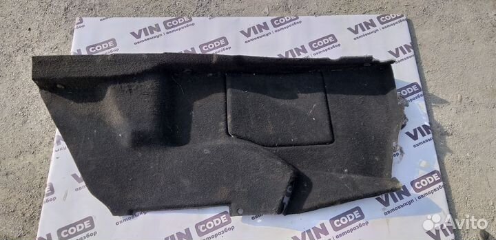 Обшивка багажника левая Mercedes-Benz E-Class