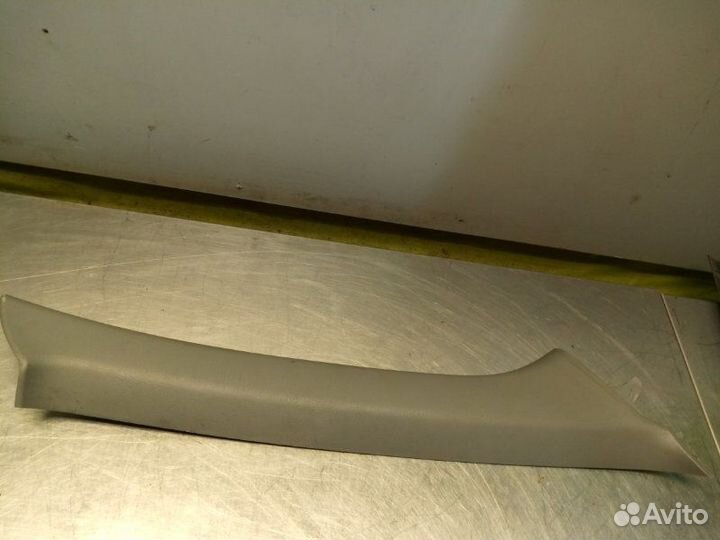 Накладка стойки передняя правая Chevrolet Lacetti