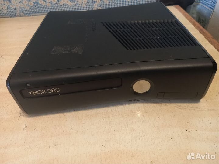 Xbox 360 slim на запчасти