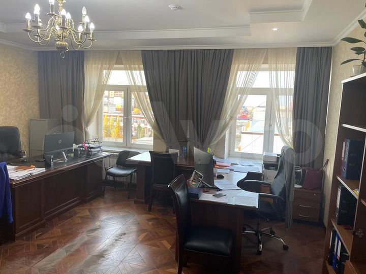 Офис, 237.7 м²