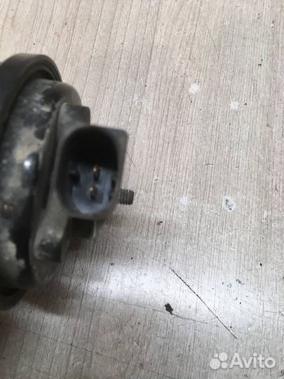 Б/У Сигнал звуковой низкого тона Audi A4#001