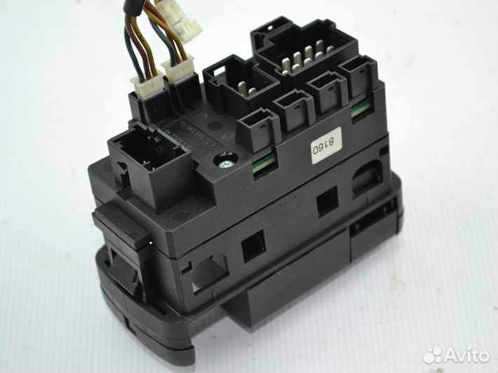 Кнопка аварийной сигнализации mercedes-benz Actros