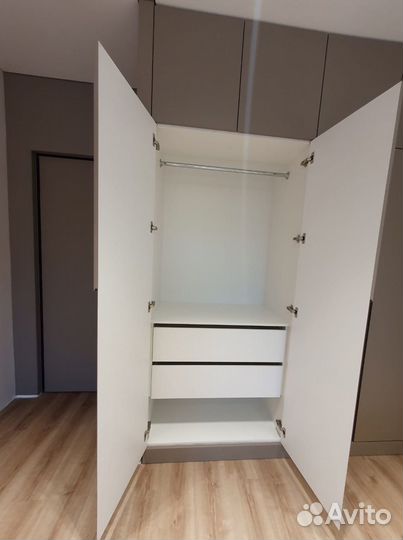 Шкаф распашной