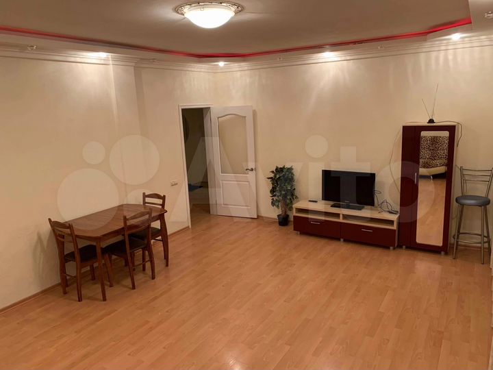 3-к. квартира, 80 м², 3/5 эт.