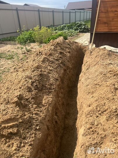 Копка траншей вручную