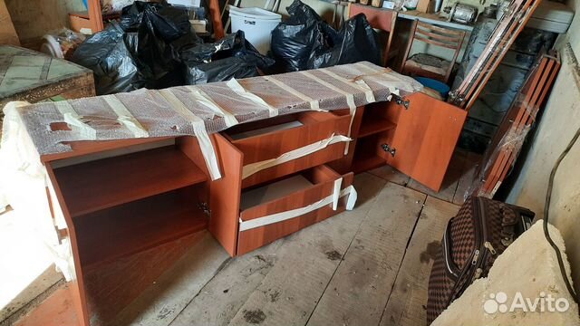 Тумба с ящиками под тв