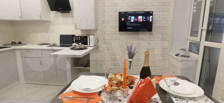 1-к. квартира, 42 м², 13/17 эт.