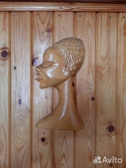 Фигура резная