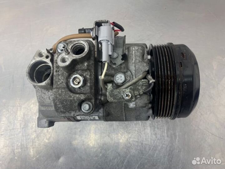 Компрессор кондиционера Mercedes C-Class W204