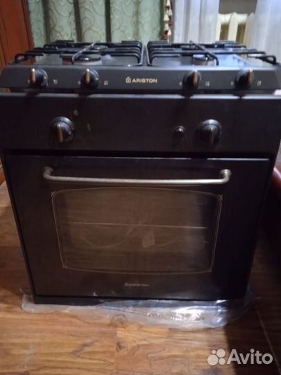 Газовая плита бу Аристон