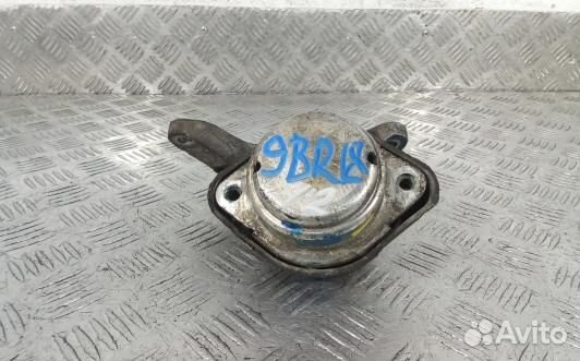 Кронштейн кпп опорный audi A6 C6 (9BR18DO02)