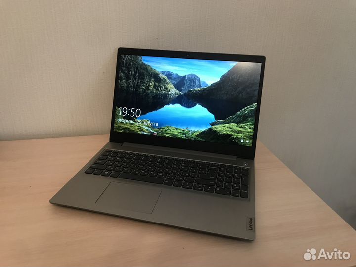 Lenovo ideapad 3 Ryzen 3 4300u