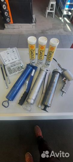 Смазочные материалы, масленки, шприцы