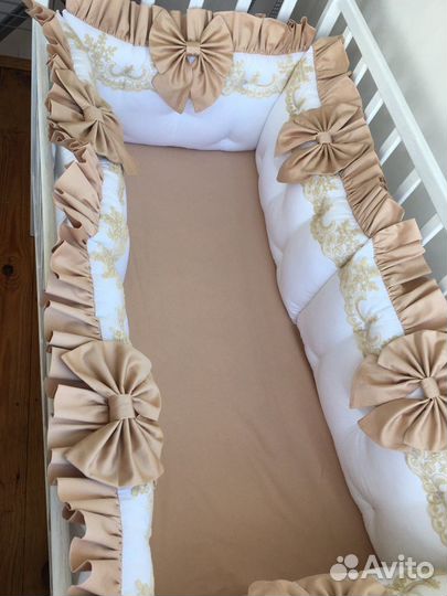 Бортики в детскую кроватку и кронштейн в кроватку