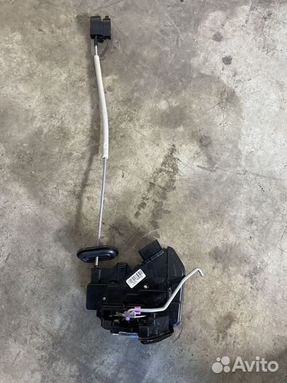 Замок двери задней левой Kia Optima (JF) IV рестай