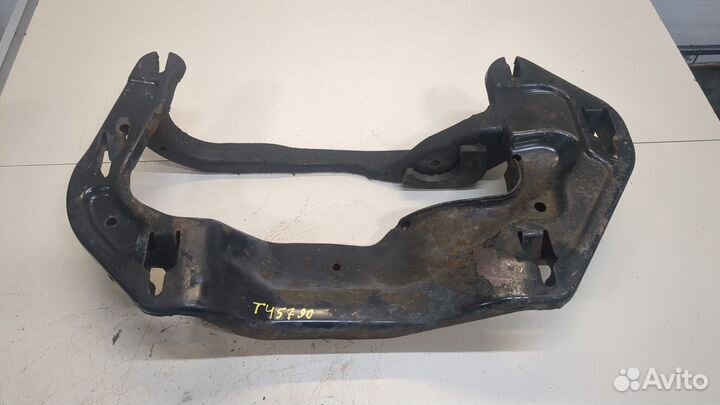 Балка под кпп BMW X5 E70, 2007