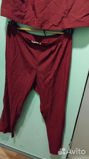 Медицинский брючный костюм.халат и блузка Bosco