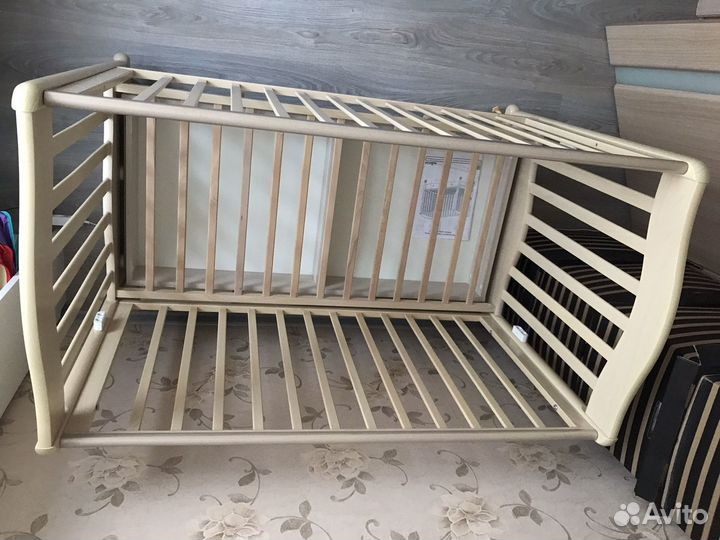 Детская кроватка
