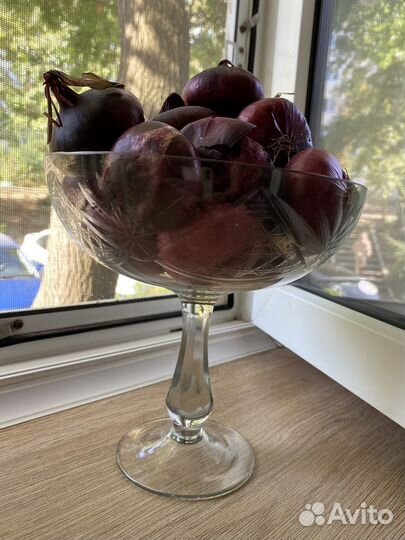 Ваза для фруктов на ножке винтаж