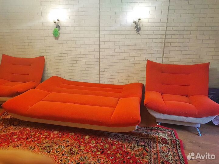 Продам диван и 2 кресла