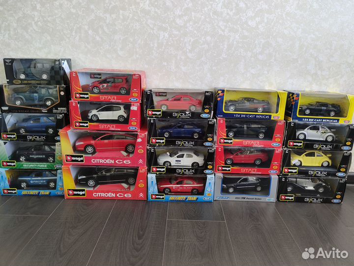 Модели автомобилей Bburago, Motormax, New Ray