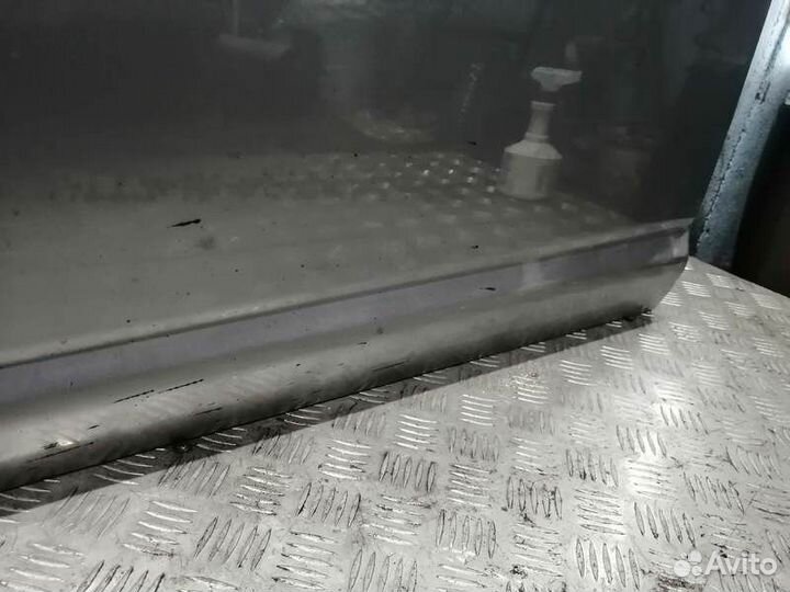 Дверь передняя левая Nissan Tiida C11