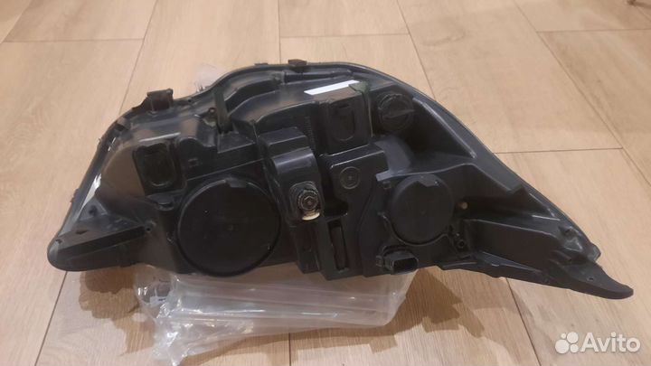 Фара пер. лев. Ситроен С4 седан 6208S1