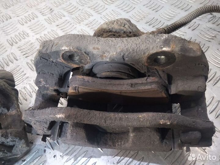 Передние суппорта Пежо 206