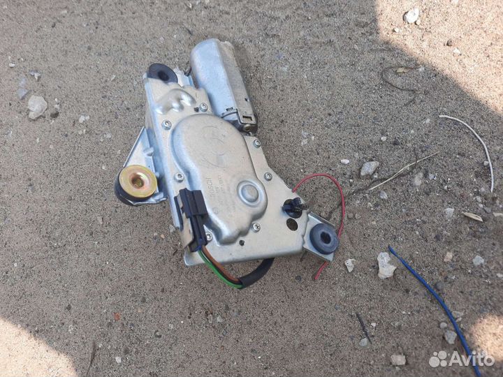 Mitsubishi Carisma моторчик дворников перед зад