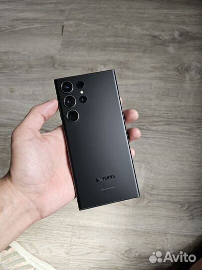 Samsung Galaxy S23 Ultra, 8/256 ГБ