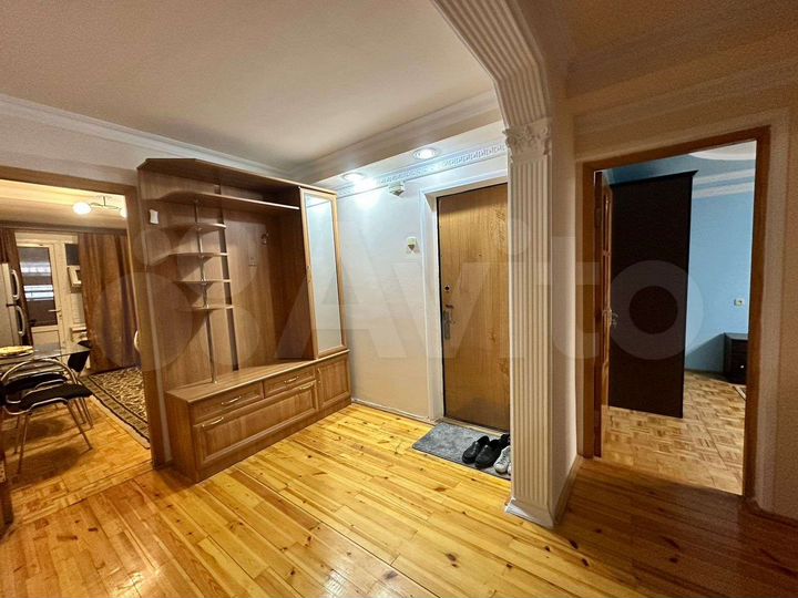 4-к. квартира, 82 м², 1/5 эт.