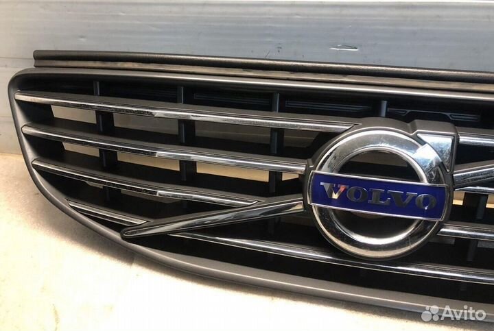 Решетка радиатора Volvo XC60