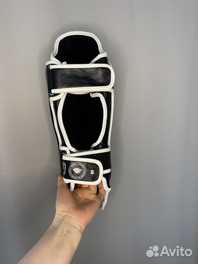 Защита голеностопа Reyvel