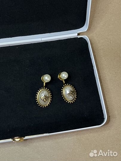 Серьги Christian Dior, Gucci