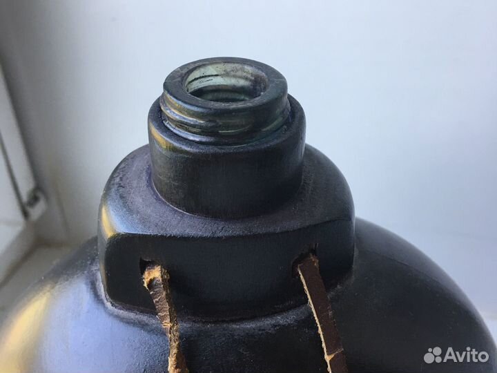 Фляга коллекционная в деревянном коробе