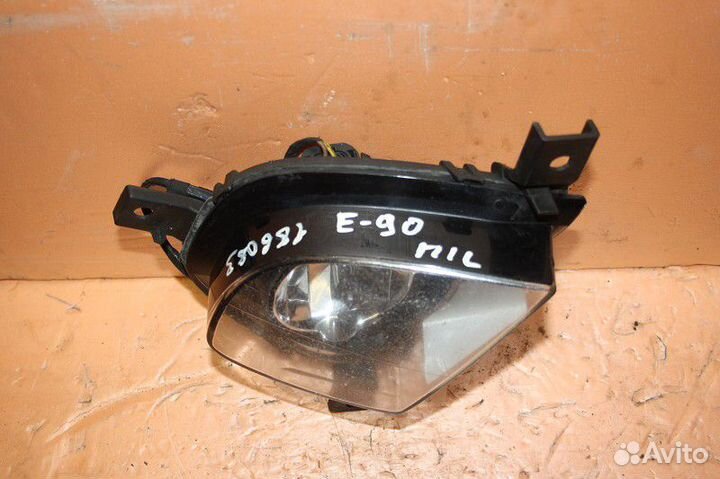 Фара противотуманная левая BMW E90/E91 2005