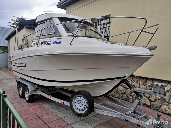 Jenneau Merry Fisher 595