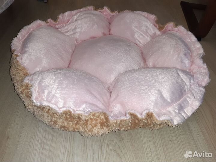 Лежанка для собак и кошек