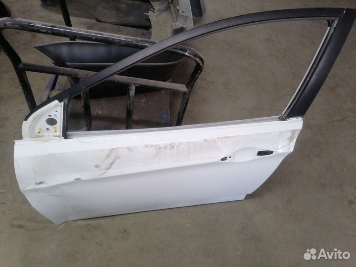 Дверь передняя левая Hyundai Solaris 2011-2017