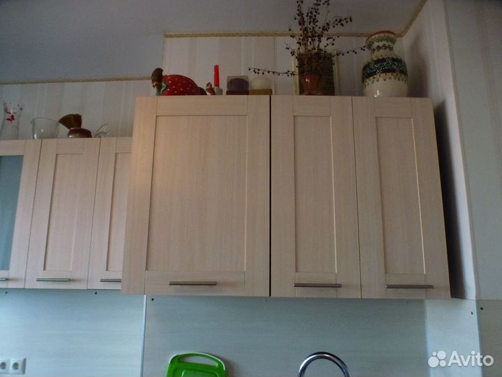 Гарнитур кухонный