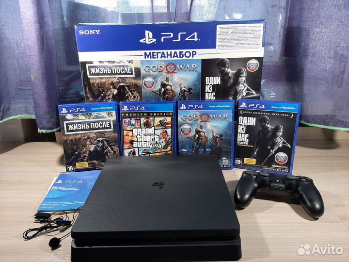 Приставка Sony Playstation 4
