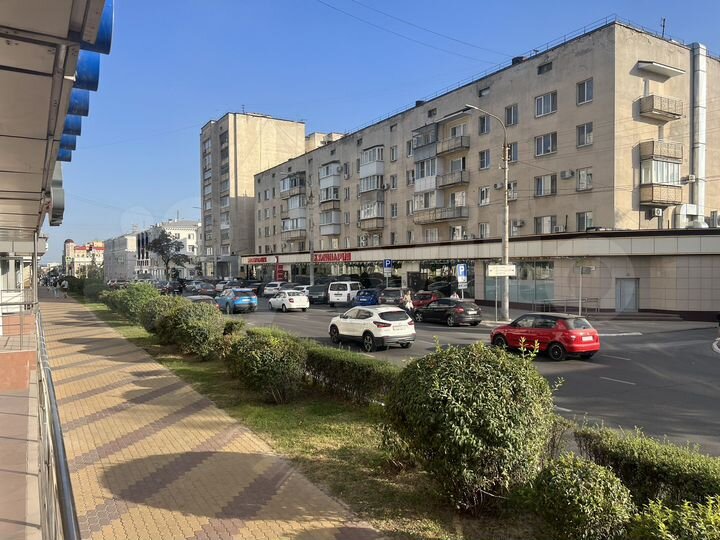 Магазин с арендатором в самом центре 43,2 м²