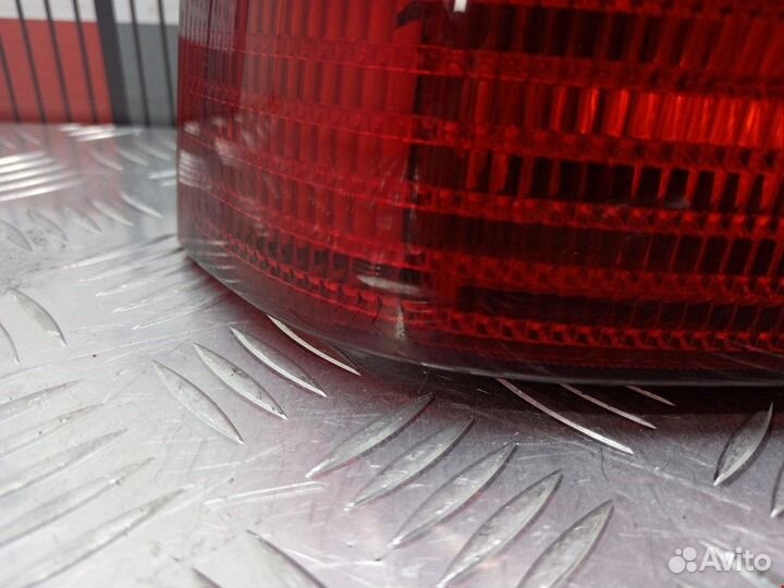 Фонарь задний левый для Volkswagen Lupo 6X0945095D